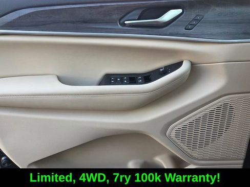 Used 2023 Jeep Grand Cherokee Limited w/ Luxury Tech Group II image 20