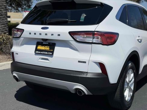 Used 2022 Ford Escape SE AWD/4WD image 11