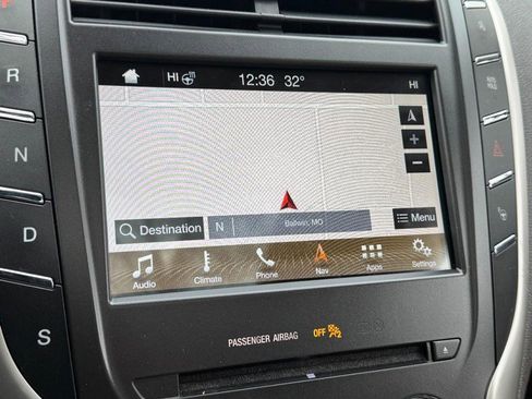 Used 2017 Lincoln MKC Reserve image 21