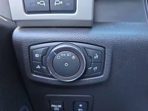 Used 2018 Ford F150 Lariat w/ Equipment Group 502A Luxury image 29