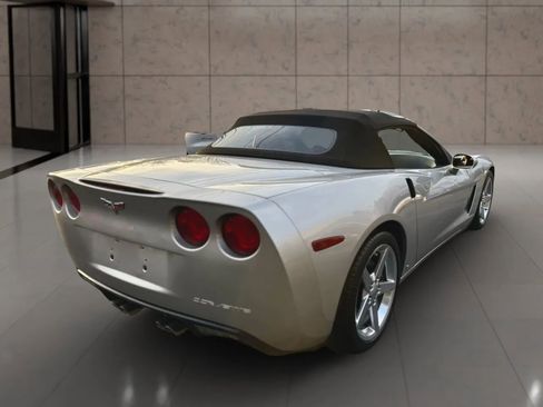 Used 2006 Chevrolet Corvette Convertible w/ Preferred Equipment Group image 7