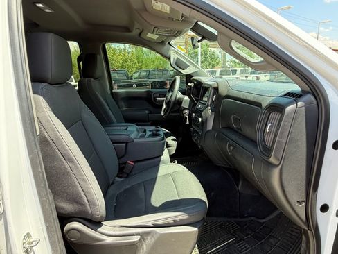 Used 2019 Chevrolet Silverado 1500 Custom Trail Boss w/ Custom Convenience Package AWD/4WD image 19