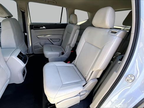 Used 2019 Volkswagen Atlas SE FWD image 18