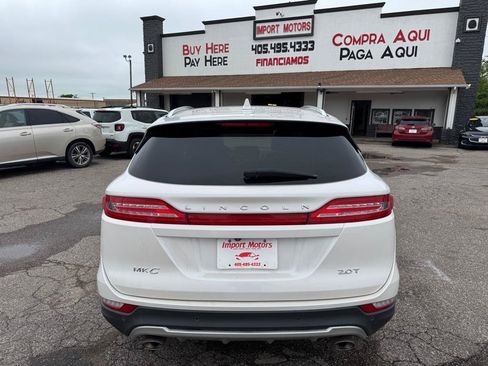 Used 2017 Lincoln MKC Select w/ Select Plus Package FWD image 18