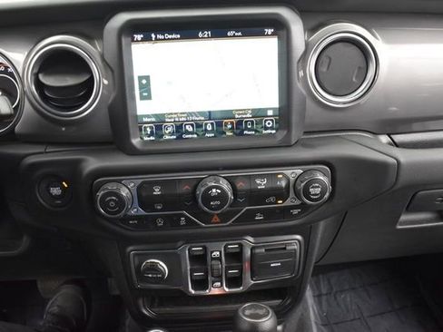 Used 2021 Jeep Wrangler Unlimited Sahara AWD/4WD image 8