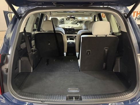 Used 2025 Kia Telluride S FWD image 36