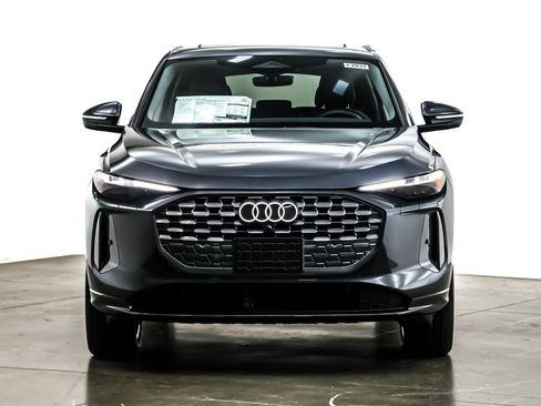 New 2025 Audi Q5 Premium Plus image 2