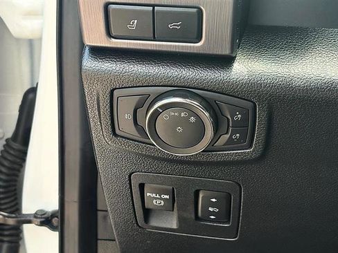Used 2020 Ford Expedition Platinum AWD/4WD image 21