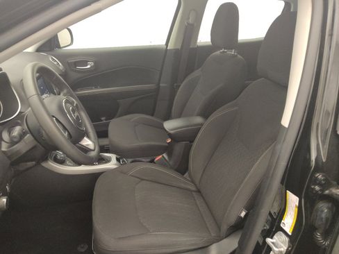 Used 2020 Jeep Compass Sport AWD/4WD image 17
