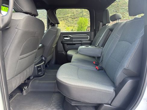 Used 2021 RAM 2500 Big Horn w/ Level 1 Equipment Group AWD/4WD image 15