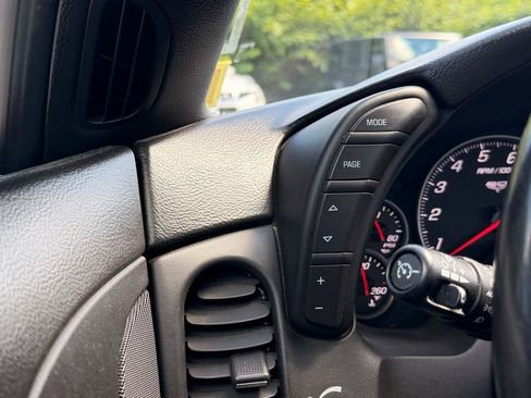 Used 2013 Chevrolet Corvette Grand Sport w/ 2LT Preferred Equipment Group RWD image 39