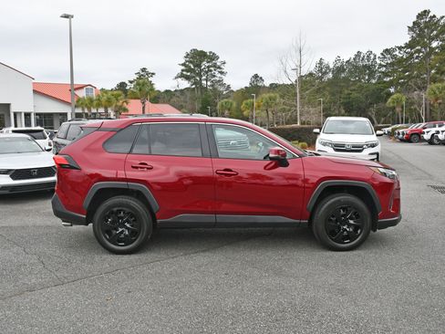 Certified 2023 Toyota RAV4 LE image 5