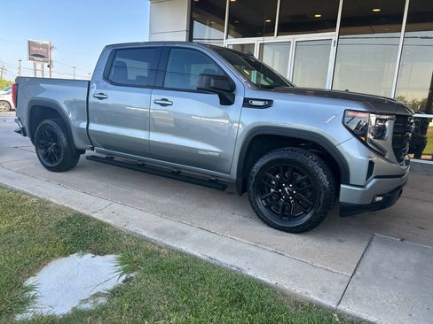 Used 2025 GMC Sierra 1500 Elevation w/ X31 Off-Road Package AWD/4WD image 2