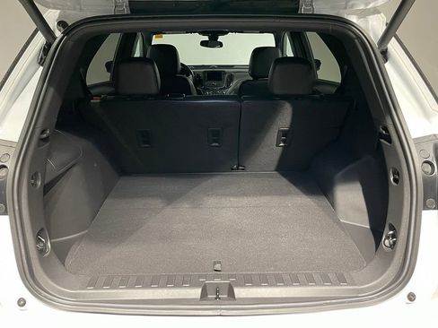 Used 2023 Chevrolet Equinox RS image 5