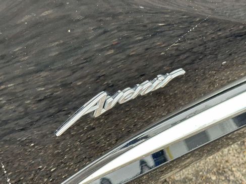 Certified 2023 Buick Envision Avenir image 9