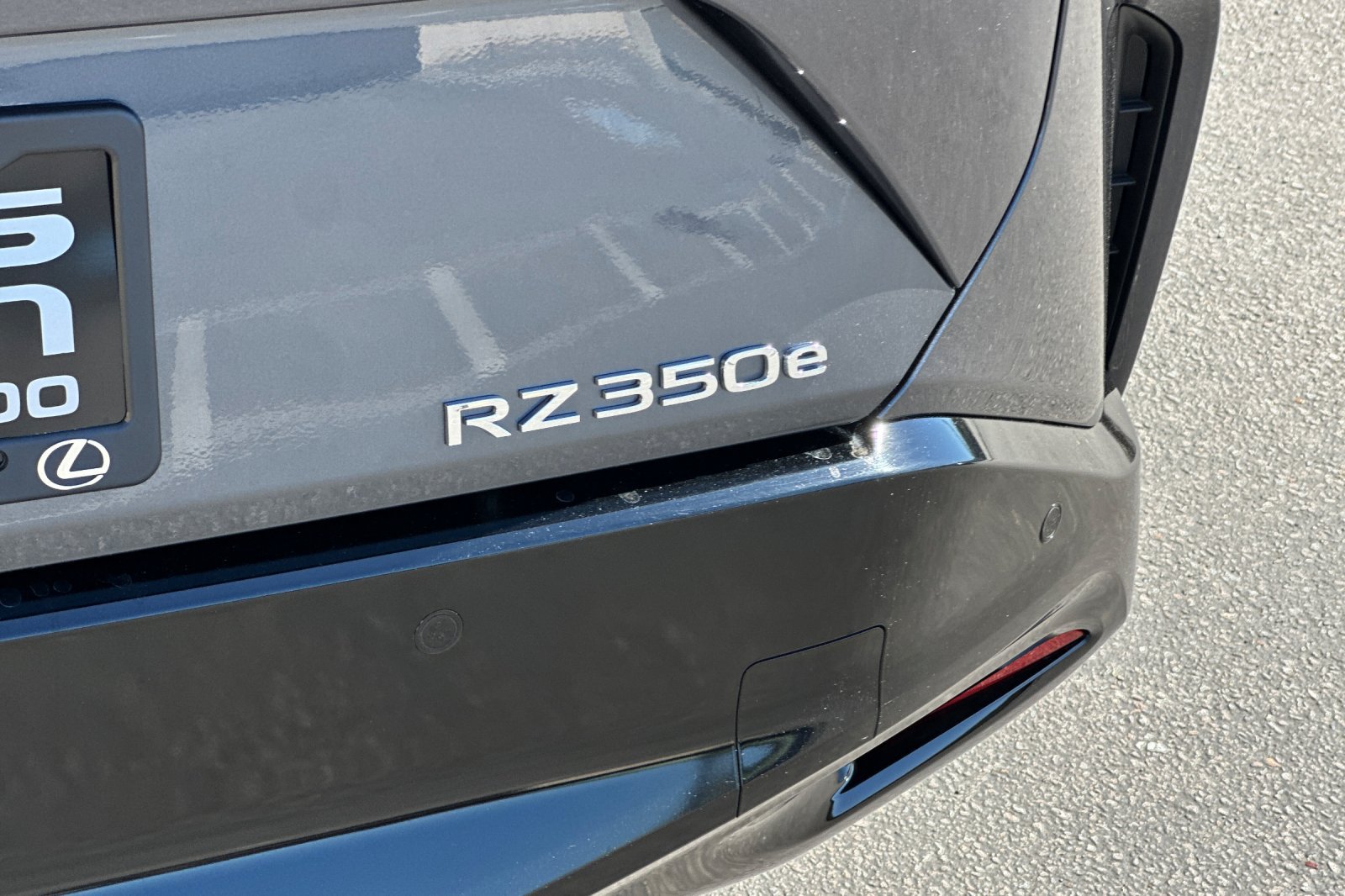 Certified 2026 Lexus RZ 350e 2WD w/ Technology Package image 28