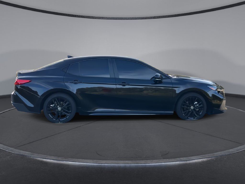 Used 2026 Toyota Camry SE FWD image 9