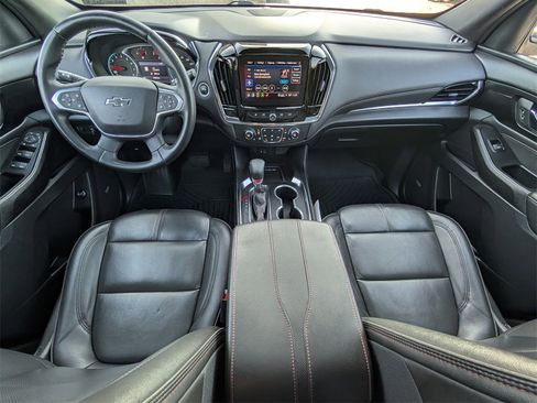 Certified 2023 Chevrolet Traverse RS image 14
