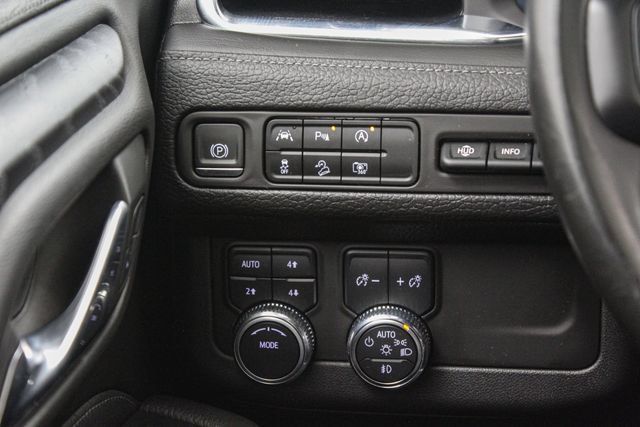 Used 2023 GMC Yukon Denali AWD/4WD image 26