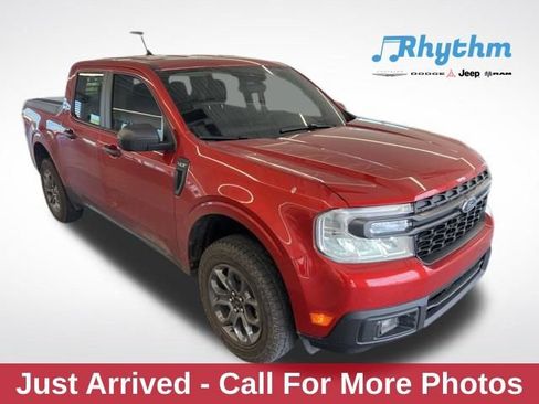 Used 2024 Ford Maverick XLT image 1