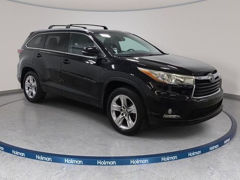 Used 2016 Toyota Highlander Limited Platinum AWD/4WD image 4
