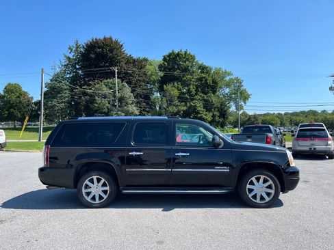 Used 2012 GMC Yukon XL Denali AWD/4WD image 2