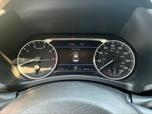 Used 2024 Nissan Sentra SV FWD image 12