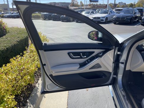 Certified 2023 Mercedes-Benz S 580 4MATIC Sedan image 14