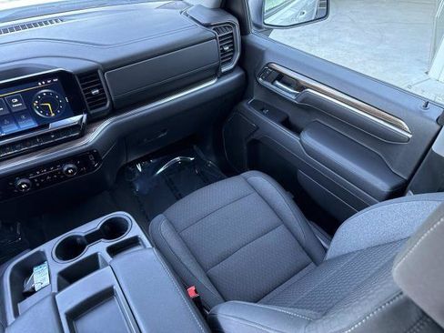 Used 2023 Chevrolet Silverado 1500 LT AWD/4WD image 29
