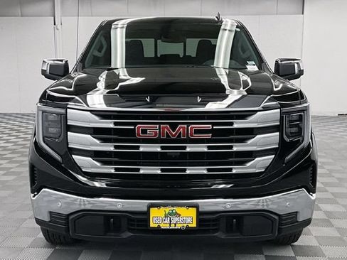Used 2025 GMC Sierra 1500 SLE w/ Preferred Package AWD/4WD image 4