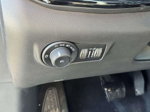 New 2026 Jeep Compass Latitude AWD/4WD image 17