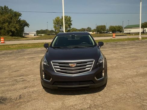 Used 2018 Cadillac XT5 Luxury w/ Driver Awareness Package image 3
