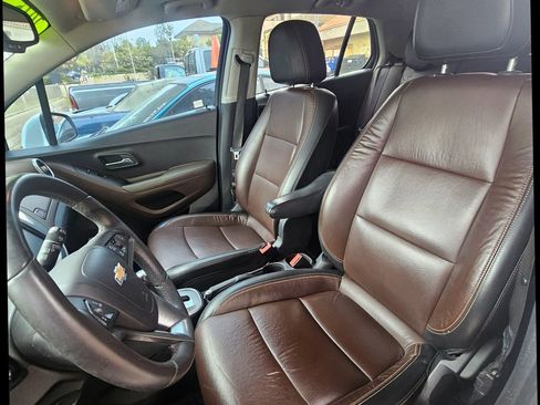 Used 2015 Chevrolet Trax LTZ image 10