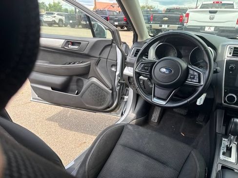 Used 2018 Subaru Outback 2.5i Premium AWD/4WD image 15
