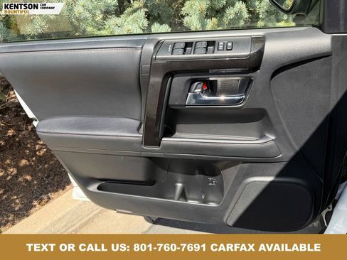 Used 2024 Toyota 4Runner TRD Off-Road AWD/4WD image 21
