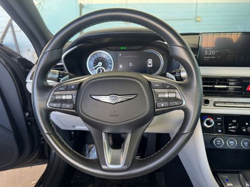 Used 2025 Genesis G70 2.5T image 28
