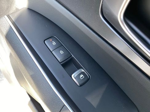 New 2026 Kia Sorento LX FWD image 26