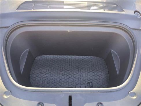 Used 2020 Tesla Model Y Long Range image 22