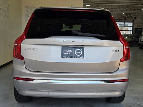Certified 2023 Volvo XC90 B6 Plus AWD/4WD image 6