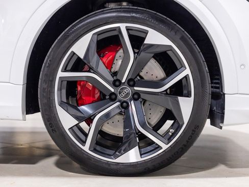 Used 2024 Audi RS Q8 AWD/4WD image 24