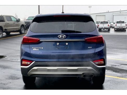 Used 2020 Hyundai Santa Fe SE image 4
