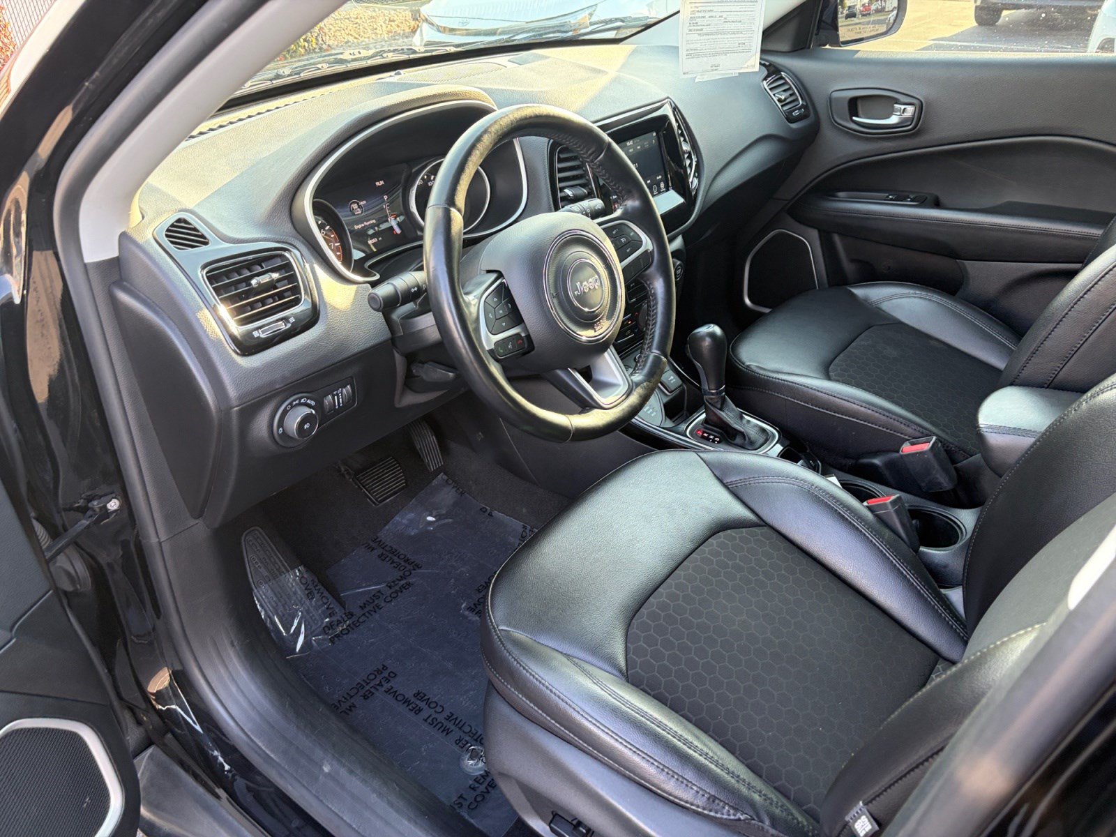Used 2021 Jeep Compass Latitude AWD/4WD image 11