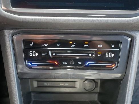 Certified 2022 Volkswagen Tiguan SE AWD/4WD image 30