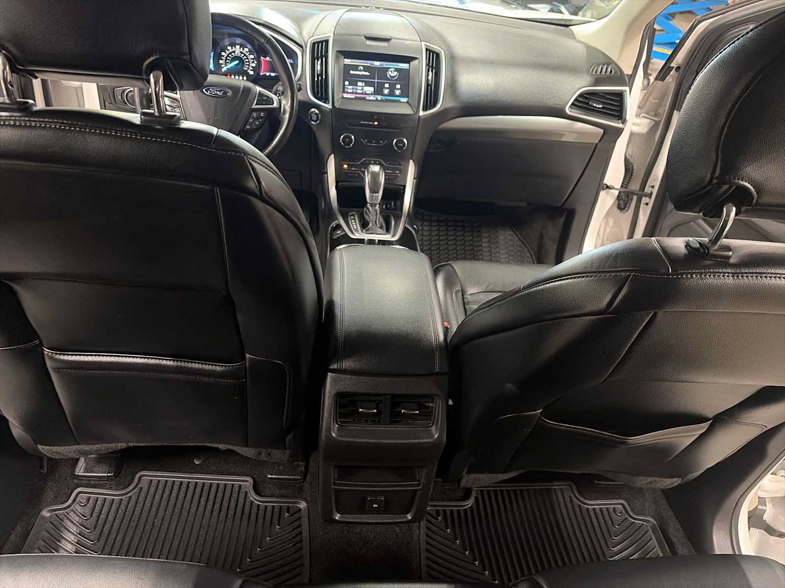 Used 2015 Ford Edge SEL w/ Equipment Group 201A AWD/4WD image 24