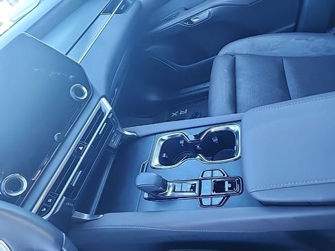 Certified 2025 Lexus RX 450h AWD w/ Convenience Package image 12