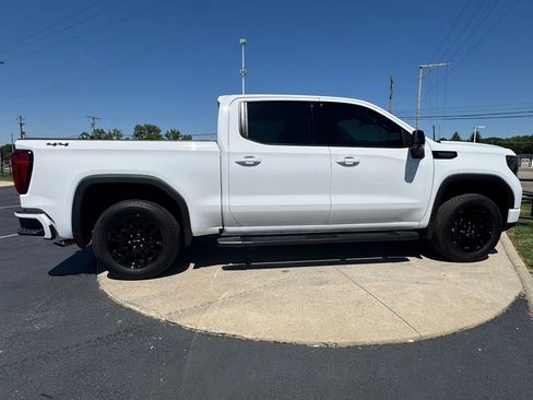 Used 2025 GMC Sierra 1500 Elevation w/ Elevation Premium Package AWD/4WD image 8