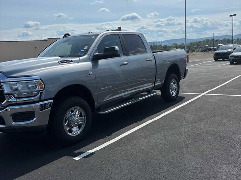 Used 2022 RAM 2500 Big Horn AWD/4WD image 1