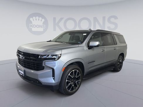 Used 2024 Chevrolet Suburban RST w/ Luxury Package AWD/4WD image 1