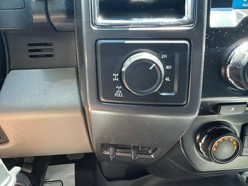 Used 2016 Ford F150 XLT w/ Equipment Group 302A Luxury AWD/4WD image 25