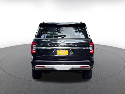 Used 2024 Ford Expedition Limited AWD/4WD image 7